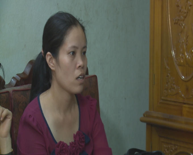 Chị Huyền buồn rầu chia sẻ và mong muốn được quay trở lại làm việc và tiếp tục được cống hiến cho ngành giáo dục.