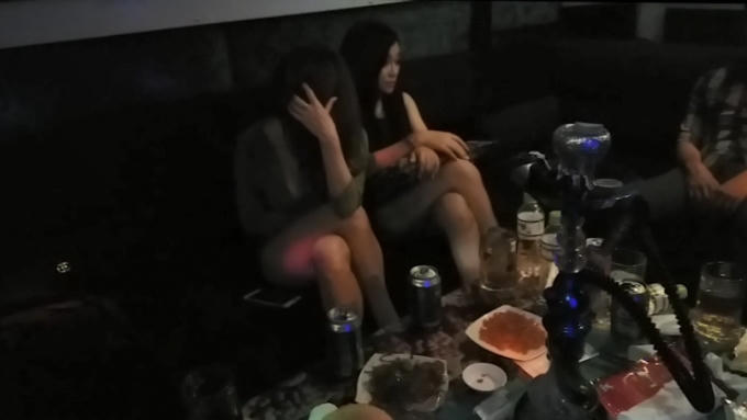 11 đối tượng được đưa về trụ sở để tiếp tục xử lý.