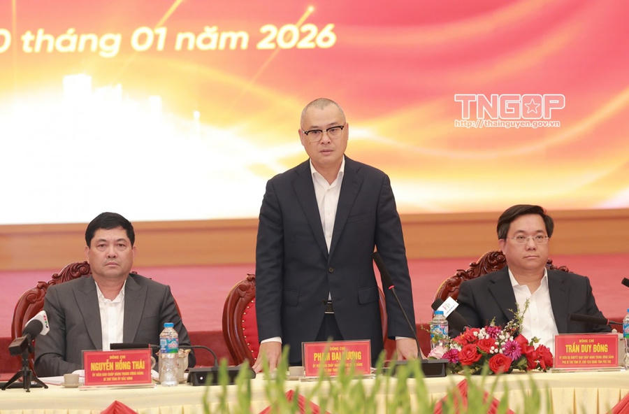 Ông Phạm Đại Dương, Ủy viên Ban Chấp hành Trung ương Đảng, Bí thư Tỉnh ủy Phú Thọ phát biểu tại Hội nghị.
