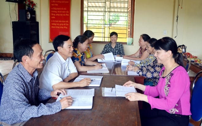 Những người làm công tác hòa giải ở cơ sở thường được ví là "ăn cơm nhà, vác tù và hàng tổng", nhưng đổi lại, họ nhận được sự tin yêu, kính trọng của bà con hàng xóm.