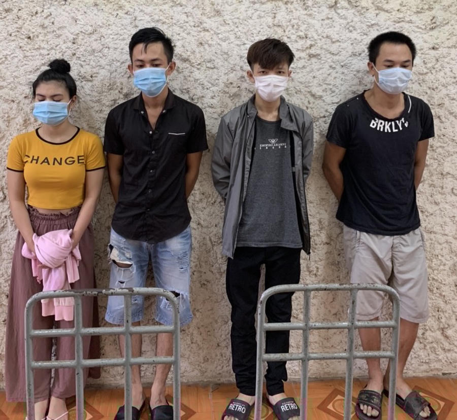 Các đối tượng đang được Công an huyện Quảng Ninh tạm giữ để tiếp tục điều tra, làm rõ.