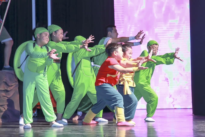 Vở kịch Ngọc Rồng có sự tham gia của 2 nhóc tỳ nhà Xuân Bắc và con gái cầu thủ Hồng Sơn.