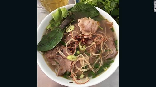 CNN liệt k&ecirc; 8 m&oacute;n ăn vặt