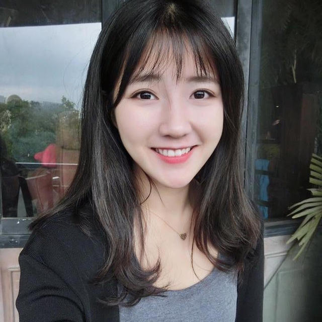 Thiếu nữ trong ảnh ấn tượng Việt Nam 2016 trên Reuters là ai?