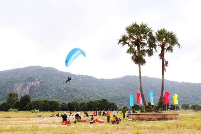 Các phi công tham gia bay đến từ nhiều tỉnh từ: Hà Nội, TP Hồ Chí Minh, Nha Trang, Đà Nẵng…