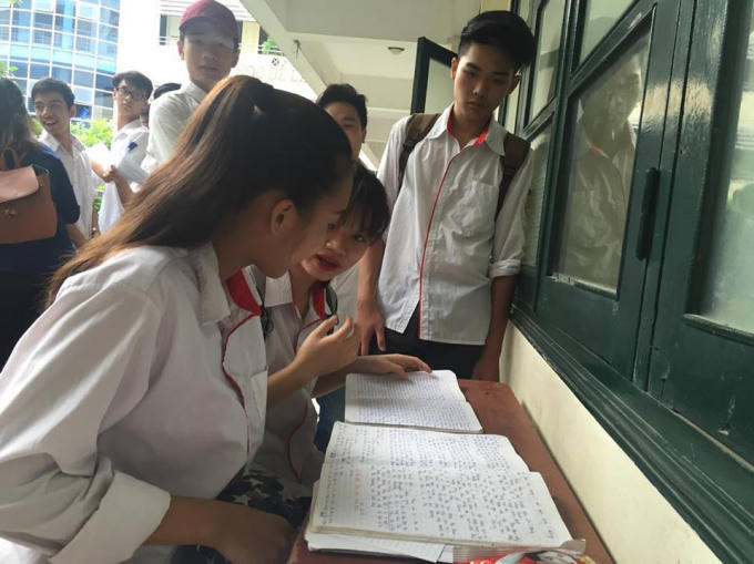 Tranh thủ trước gì thi...