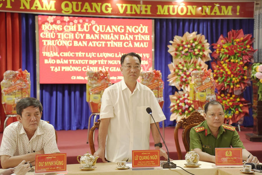 Ông Lữ Quang Ngời – Phó Bí thư Tỉnh ủy, Chủ tịch UBND tỉnh, Trưởng Ban ATGT tỉnh Cà Mau phát biểu chỉ đạo tại buổi làm việc.