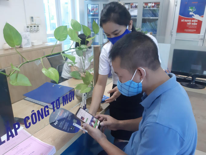 z2569870618059_c2114a7d9db58e950267c19b458f8032