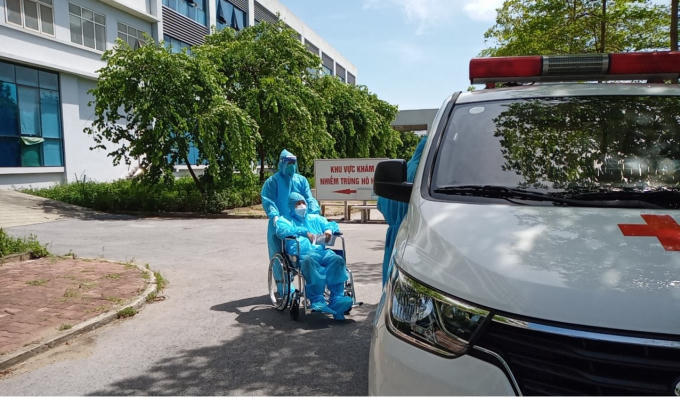 1-phu-nu-soc-doc-to-virus-sars-cov-2-ton-thuong-phoi-tren-75-van-song-sot-ky-dieu1624784261