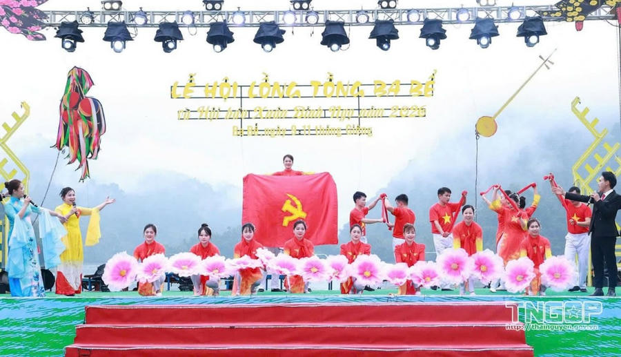 Đặc sắc lễ hội Lồng tồng Ba Bể