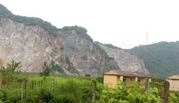 Mỏ đá Nam Lèn Áng – nơi xảy ra vụ tai nạn lao động thương tâm khiến anh Mạnh tử vong tại chỗ.