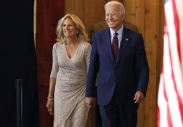 Ông Joe Biden và phu nhân Jill Biden (Ảnh: Reuters)