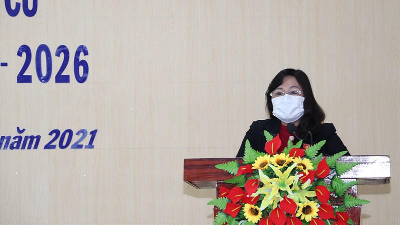 Bà Nguyễn Thị Kim Bé, Phó Trưởng đoàn ĐBQH chuyên trách  Đoàn ĐBQH Kiên Giang khoá XIV