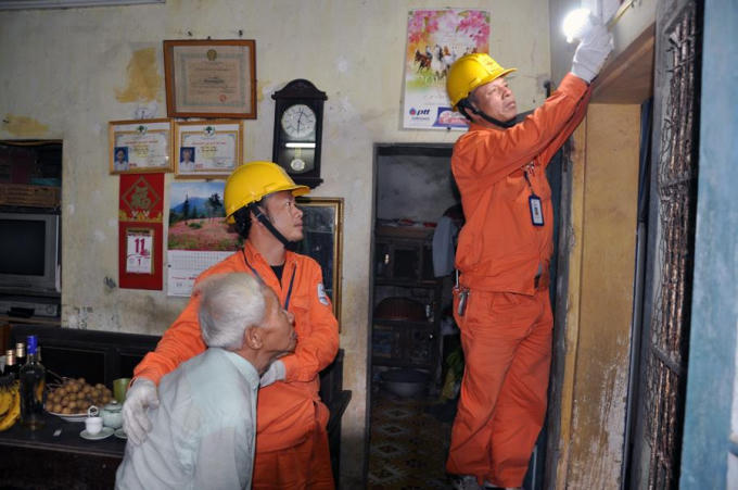 Chương trình “Thắp sáng đường quê”