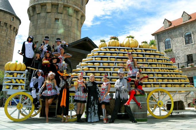 Halloween kh&ocirc;ng &ldquo;đụng h&agrave;ng&rdquo; ở Sun World Ba Na Hills
