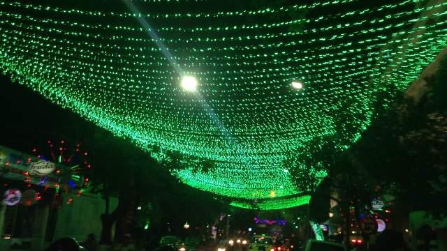 Các tuyến đường ở Huế rực rỡ ánh đèn chào đón Festival 2016