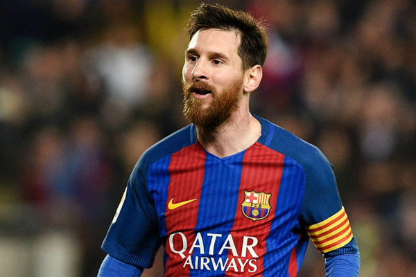 Messi được FIFA  xóa án.