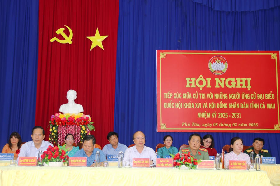 Các ứng cử viên ĐBQH khóa XVI và đại biểu HĐND tỉnh nhiệm kỳ 2026 – 2031 tham dự Hội nghị.
