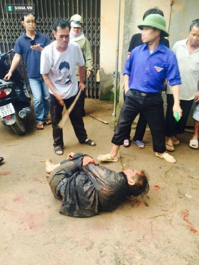 Đối tượng trộm chó tại thời điểm bị bắt giữ. (Ảnh: Tri thức trẻ)