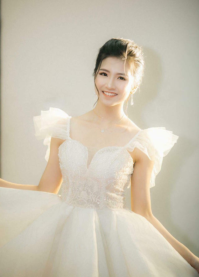 Hiện tại, Kiều Anh đang chuẩn bị hồ sơ cho việc đi du học. Cô chọn nước Đức bởi vì: “Em em thấy hứng thú với văn hóa và con người Đức. Em sẽ học quản lý khách sạn hoặc tổ chức sự kiện”.