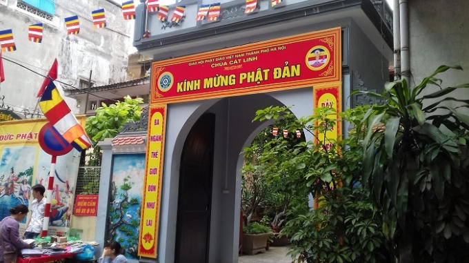 Lễ kính mừng Phật đản tại chùa Cát Linh đã được nhà chùa chuẩn bị từ trước đó rất lâu.
