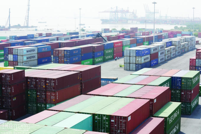 Các hãng tàu vận tải container và các doanh nghiệp cảng biển khu vực miền Bắc cũng cho biết sẽ sẵn sàng chia sẻ, hỗ trợ khó khăn cho các doanh nghiệp. Ảnh: HUY KHÂM.