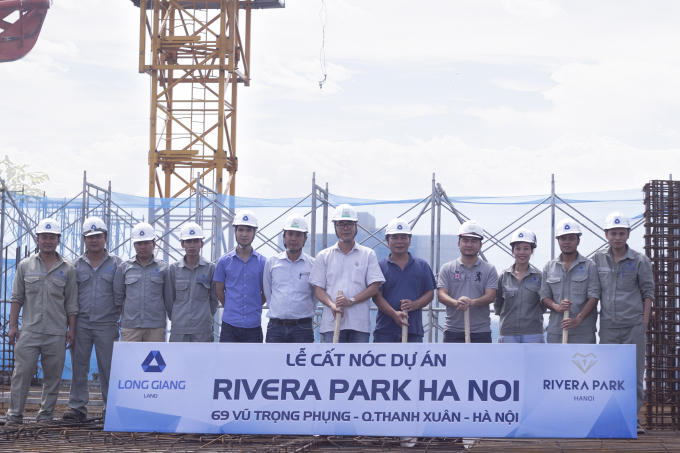 Lễ cất nóc dự án Rivera Park Hà Nội.