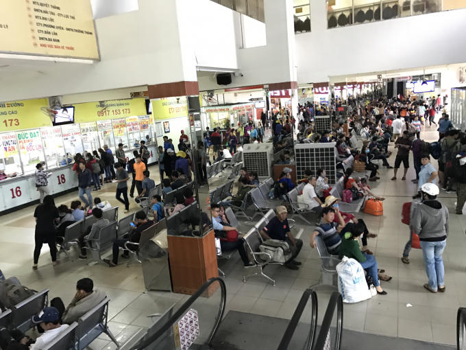 Quang cảnh bến xe miền Đông sáng ngày 29/4.