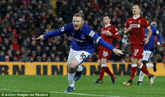 Rooney lên tiếng gỡ hòa cho Everton (Ảnh: Action Images via Reuters).