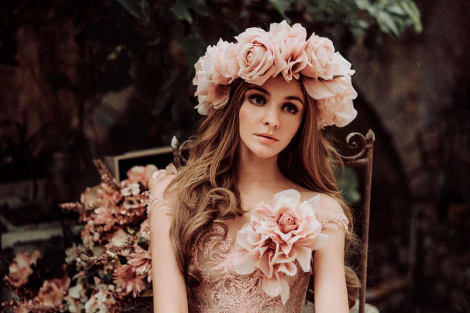 Ngắm nh&igrave;n vẻ đẹp huyền b&iacute; trong những thiết kế mới của thương hiệu Joli Poli