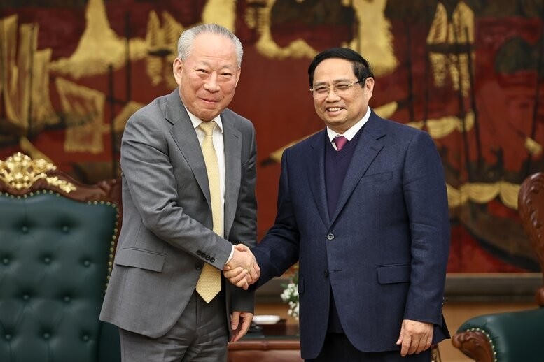 Thủ tướng Chính phủ Phạm Minh Chính tiếp ông Nghiêm Giới Hòa - người sáng lập Tập đoàn xây dựng Thái Bình Dương. Ảnh: VGP