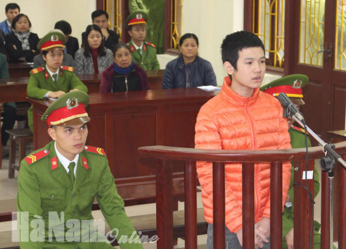 Bị cáo Hà Nam Lượng tại phiên tòa. (Ảnh: báo Hà Nam)