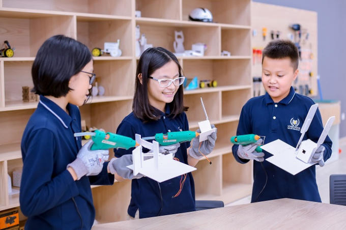 Kh&aacute;m ph&aacute; kh&ocirc;ng gian s&aacute;ng chế hiện đại của học sinh Vinschool