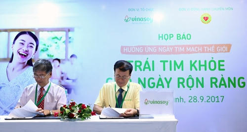 Buổi họp báo Hưởng ứng ngày tim mạch thế giới (29/9/2017).