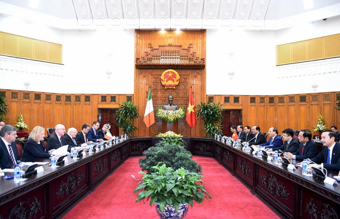 Thủ tướng hội kiến Tổng thống Ireland.