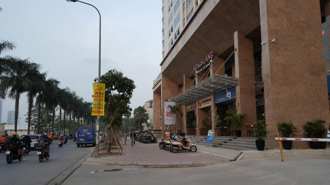 Theo phản ánh của người dân, chủ đầu tư đã cho khách hàng thuê lại phòng kỹ thuật để làm nơi kinh doanh.