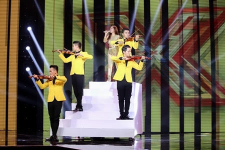 Minh Thư g&acirc;y b&atilde;o ở tập 2 v&ograve;ng Tranh đấu The X-Factor khiến BGK nể phục