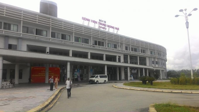 Hàng chục bệnh nhân nhập viện sau khi ăn bánh mì. (Ảnh: Đăng Hậu)