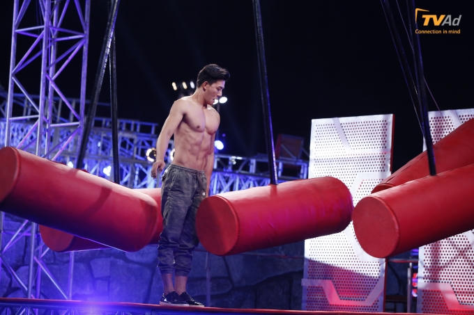 Hiếu Nguyễn đã dễ dàng vượt qua được 3 thử thách của chương trình.