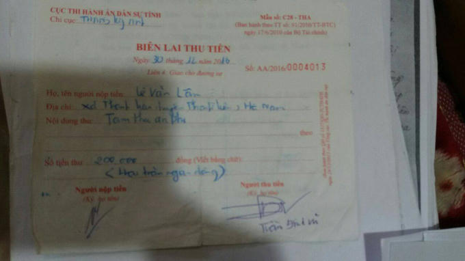 Biên lai anh Bùi Văn Lâm đã nộp án phí sơ thẩm ngày 30/12/2016. (hồ sơ do chị Thúy cung cấp).