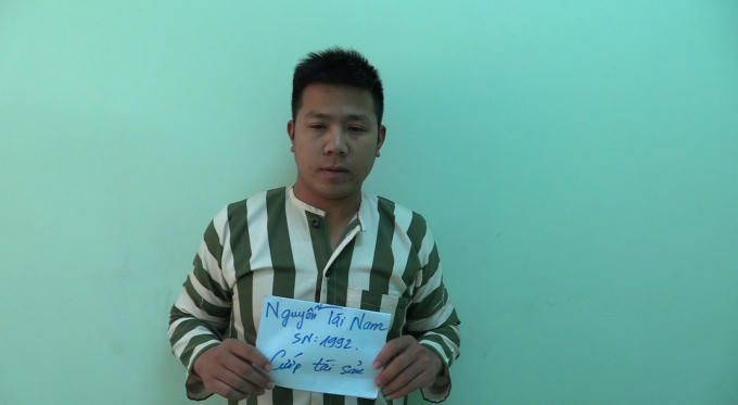 Đối tượng Nguyễn Tài Nam tại cơ quan công an