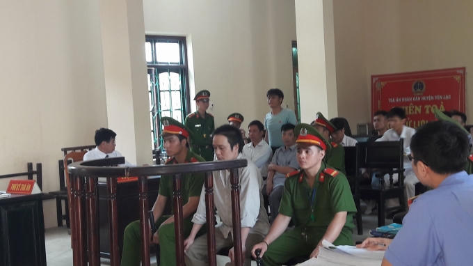 Toàn cảnh phiên tòa.