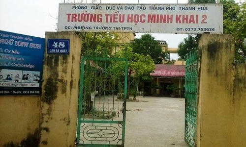 Trường Tiểu học Minh Khai 2, TP Thanh H&oacute;a, nơi xảy ra vụ phản ứng v&igrave; c&aacute;c khoản thu. Ảnh:&nbsp;Ch&acirc;n Nh&acirc;n.