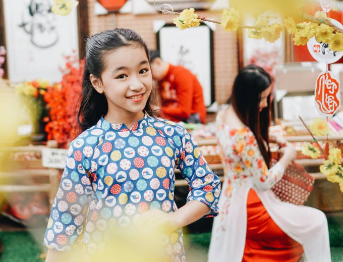 Tài năng của Phan Thùy Dương được ba mẹ phát hiện từ bé, mỗi lần bật ti vi có tiếng nhạc là con gái lại thích nhảy múa theo và thuộc lòng động tác như được tập luyện sẵn.