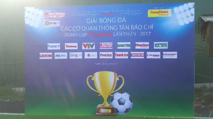 Khai mạc giải bóng đá tranh Cúp Trung Thành lần thứ V chào mừng kỷ niệm ngày Báo chí Việt Nam