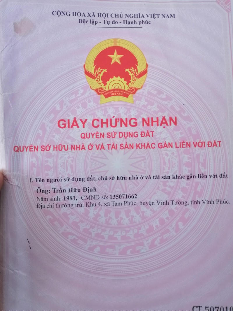  Sở Tài nguyên và Môi trường tỉnh Vĩnh Phúc khẳng giấy chứng nhận quyền sử dụng đất được cấp  cho ông Định theo đúng quy định