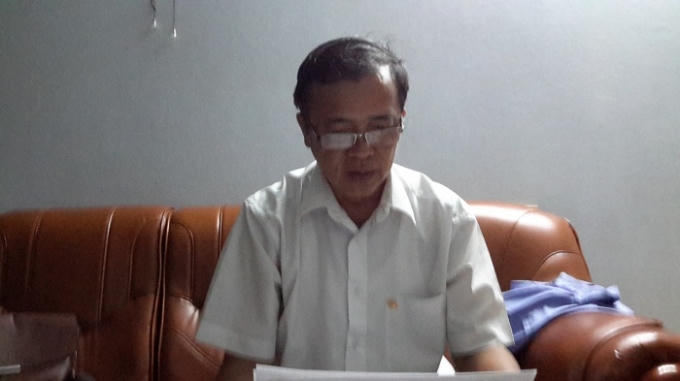 Ông Thành bên tập hồ sơ đi đòi quyền lợi của mình suốt 32 năm.