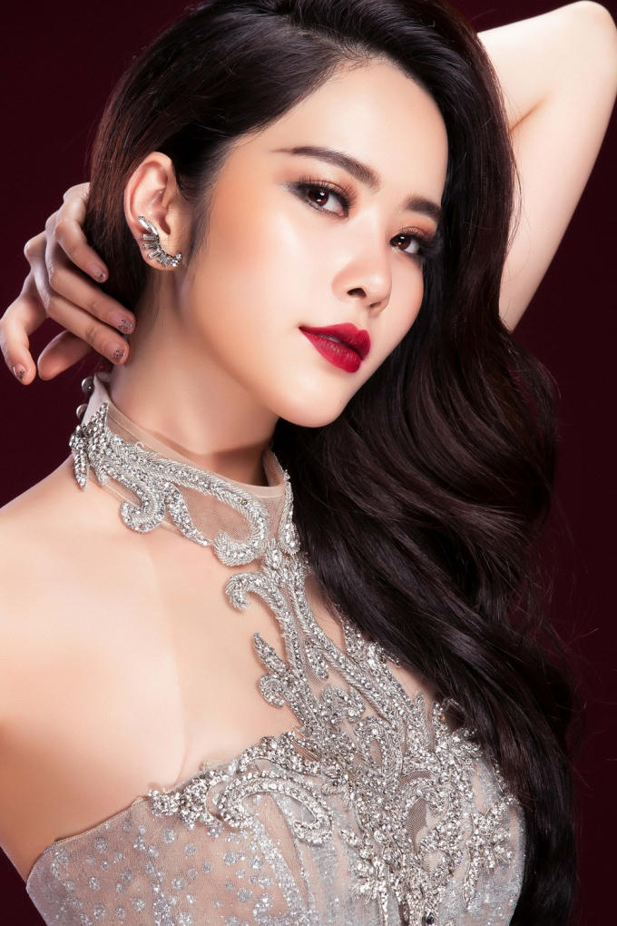 Nam Em đón giáng sinh với hình ảnh quyến rũ