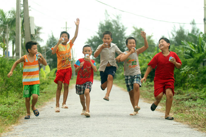 Hình thành thói quen vận động nhằm giảm thiểu nguy cơ mắc các bệnh KLN khi trẻ trưởng thành.