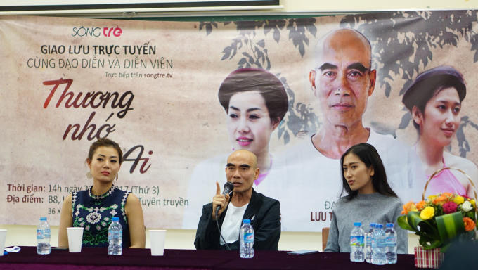 Đạo diễn Lưu Trọng Ninh và hai diễn viên trong phim "Thương nhở ở ai"